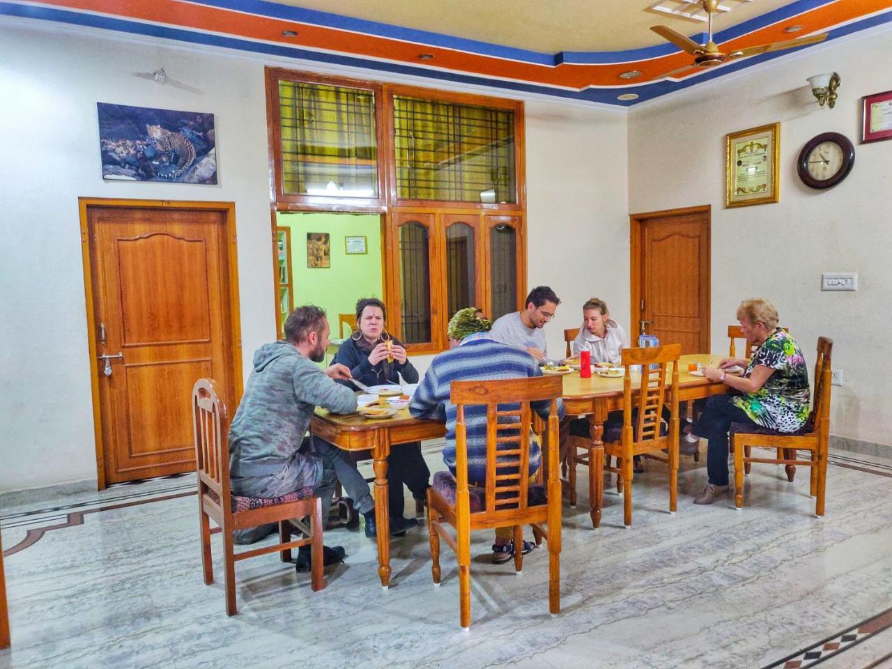 Ranthambore Tiger Home Sawai Madhopur Exterior photo